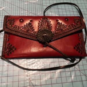 Vintage-Inspired Red Leather Envelope Crossbody Bag